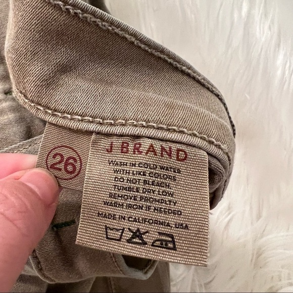 J Brand 901 Legging Jeans in Sandstone - Picture 11 of 13